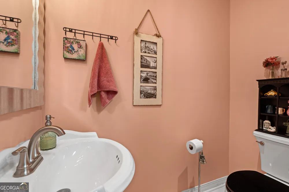 139 Myrtle ST Toccoa, GA 30577
