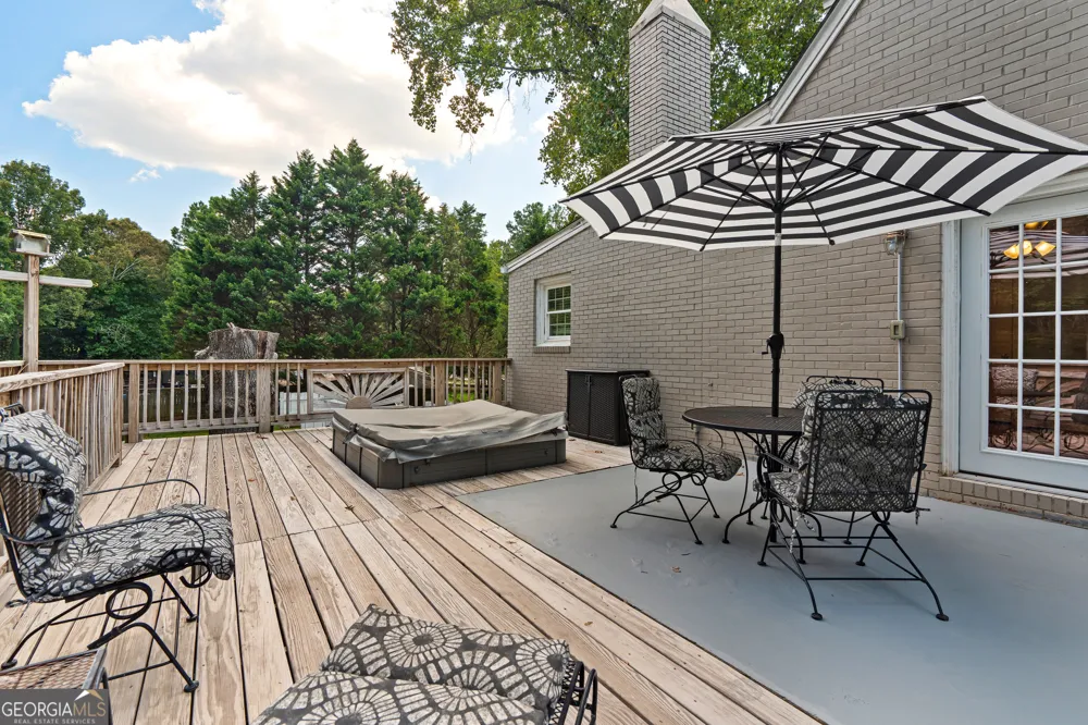 139 Myrtle ST Toccoa, GA 30577