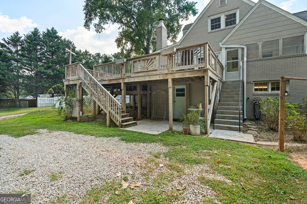 139 Myrtle ST Toccoa, GA 30577