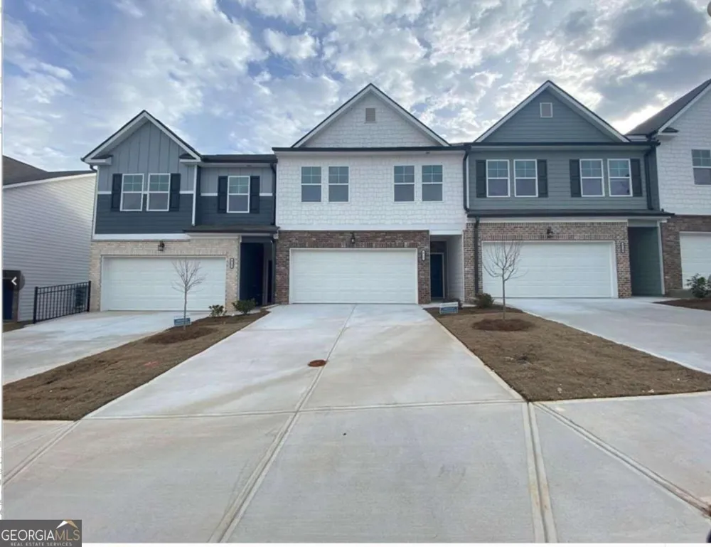 4521 Bishops LN Oakwood, GA 30566
