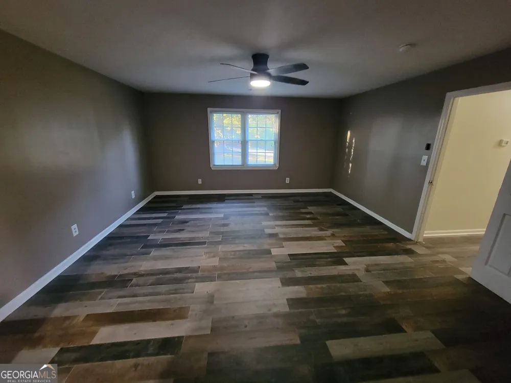 1131 E Main ST Hogansville, GA 30230