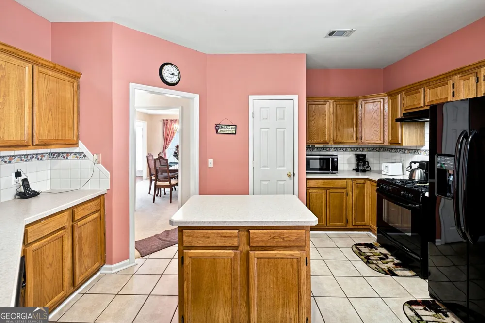 243 Harbor Pointe DR Stone Mountain, GA 30087