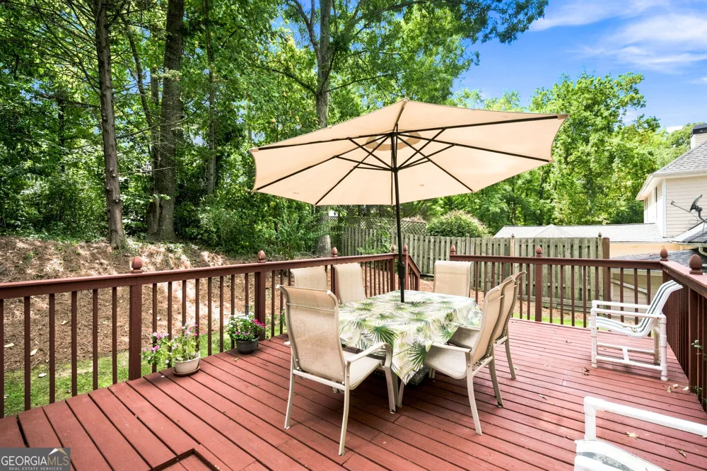 243 Harbor Pointe DR Stone Mountain, GA 30087