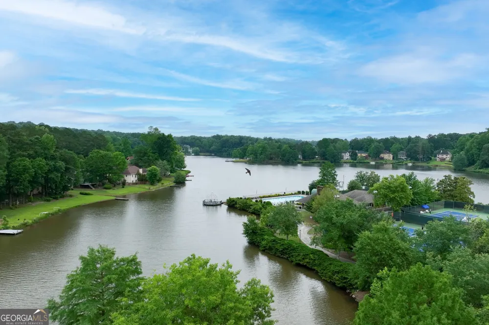 243 Harbor Pointe DR Stone Mountain, GA 30087