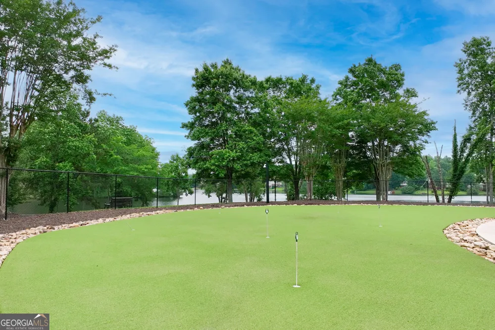 243 Harbor Pointe DR Stone Mountain, GA 30087