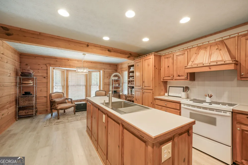 4420 Parkwood RD Social Circle, GA 30025