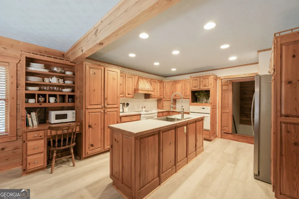 4420 Parkwood RD Social Circle, GA 30025