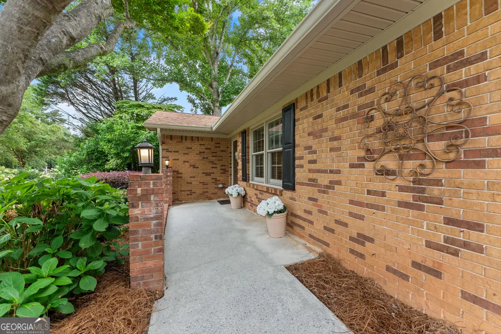 290 Cochran DR Gainesville, GA 30506