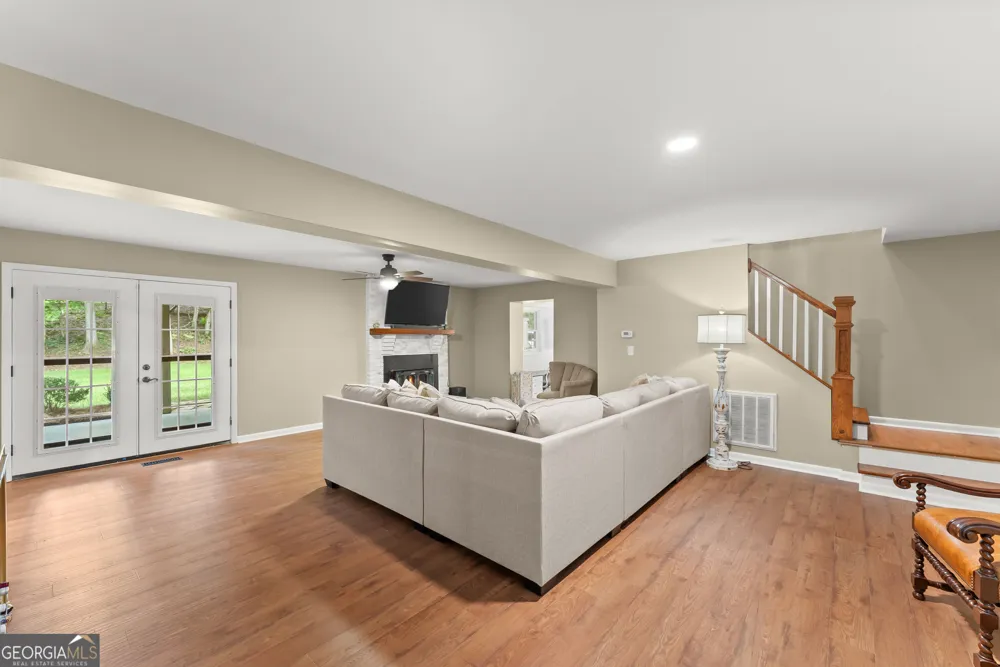 290 Cochran DR Gainesville, GA 30506
