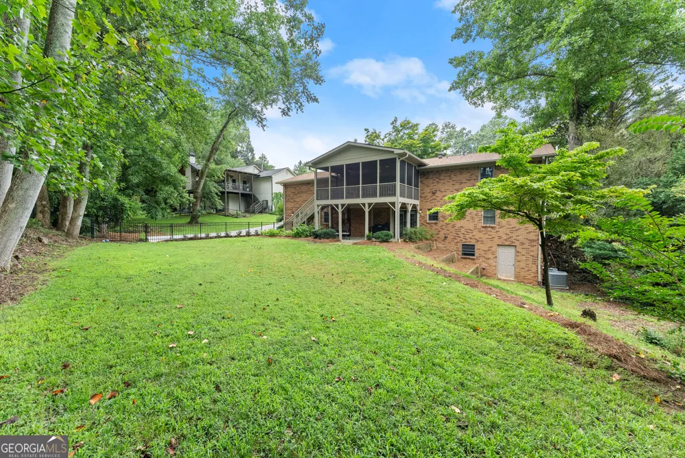 290 Cochran DR Gainesville, GA 30506