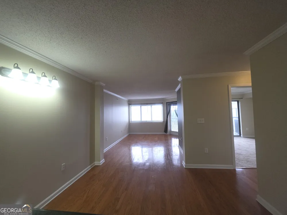 795 Hammond DR Sandy Springs, GA 30328