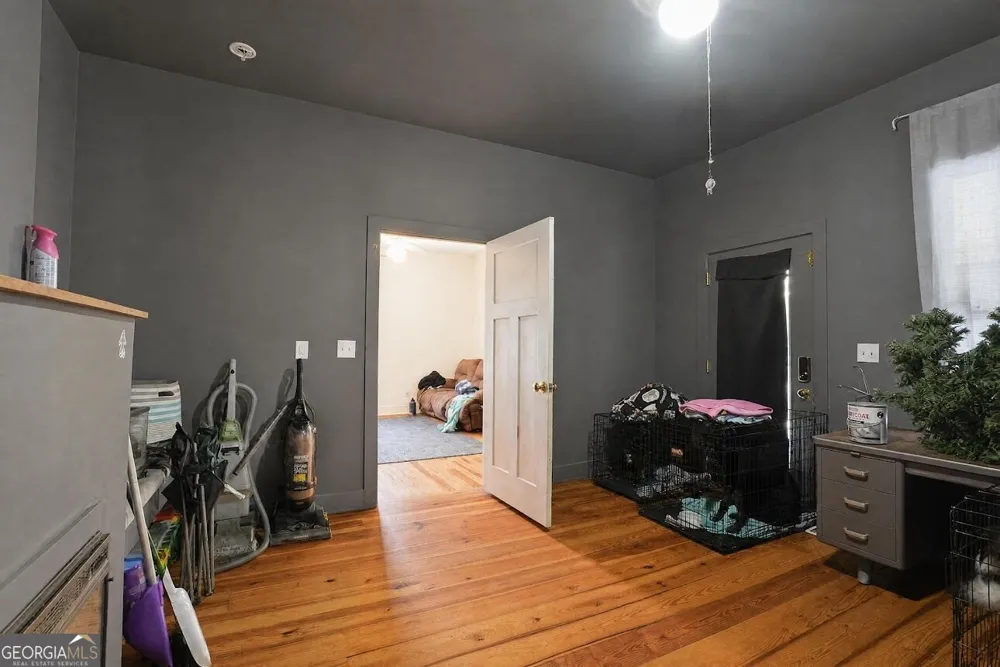 5 Spruce ST Porterdale, GA 30014