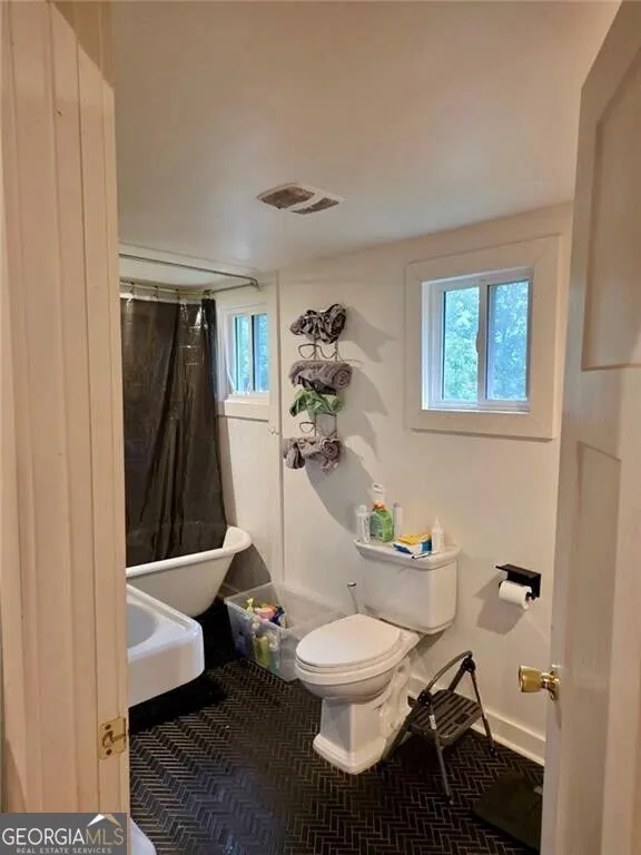 5 Spruce ST Porterdale, GA 30014