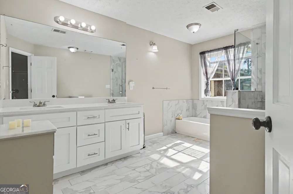 515 Golf View DR Peachtree City, GA 30269