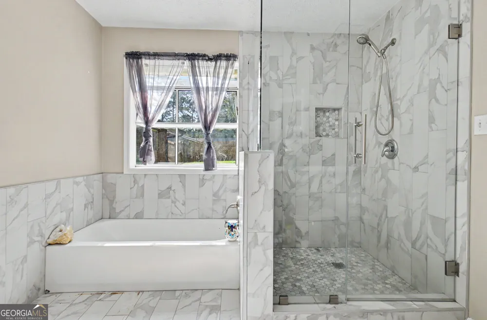 515 Golf View DR Peachtree City, GA 30269