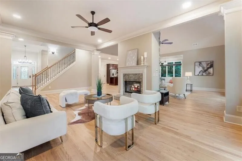 195 Fredericks CV Dawsonville, GA 30534