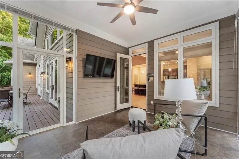 195 Fredericks CV Dawsonville, GA 30534