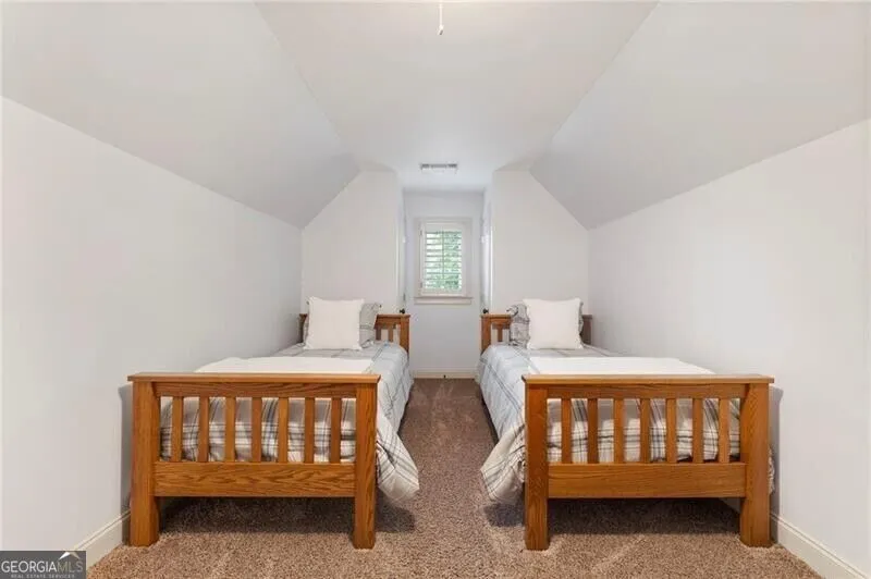 195 Fredericks CV Dawsonville, GA 30534