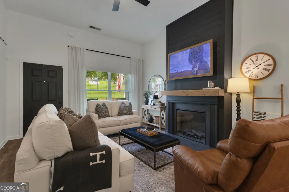 43 Hilltop PL Newnan, GA 30263
