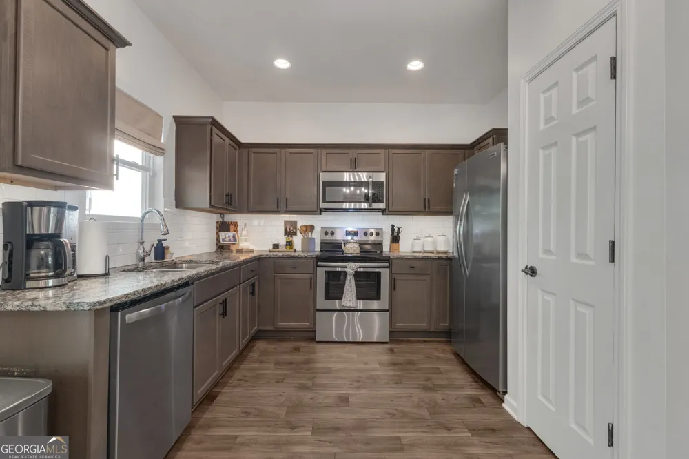 43 Hilltop PL Newnan, GA 30263