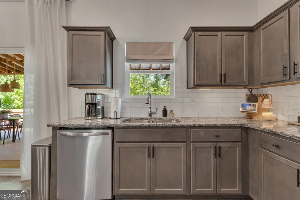 43 Hilltop PL Newnan, GA 30263