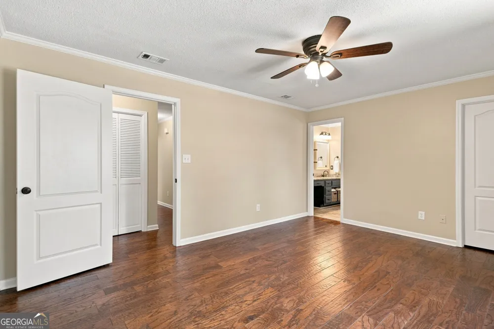 134 Hawkins RD Armuchee, GA 30105