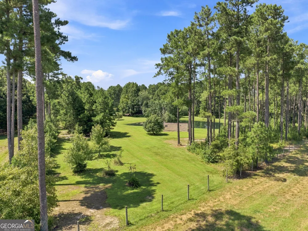 134 Hawkins RD Armuchee, GA 30105