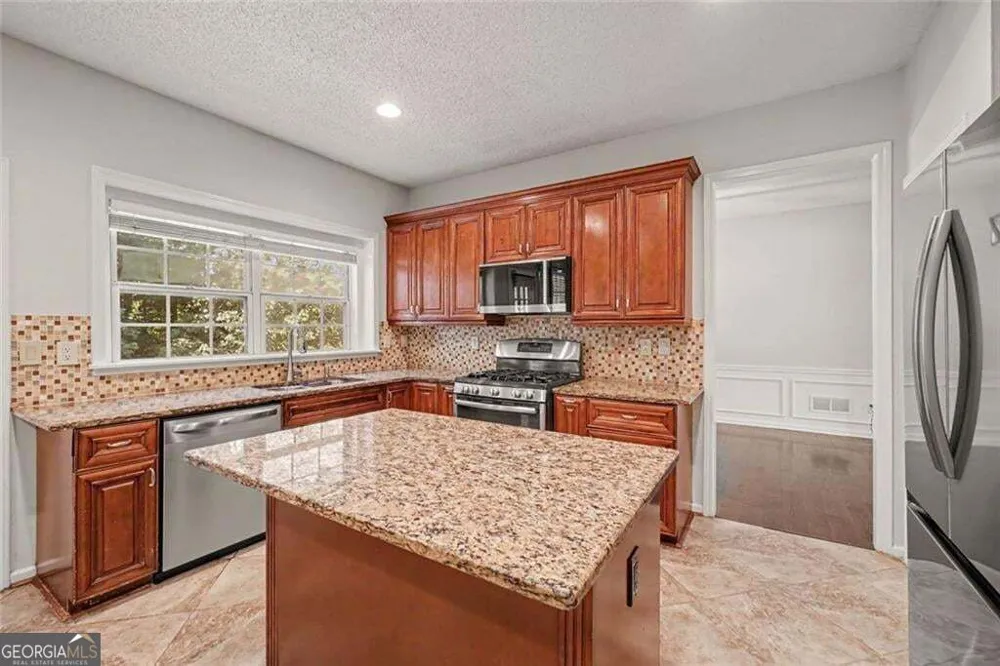 2200 Traywick Chase Alpharetta, GA 30004