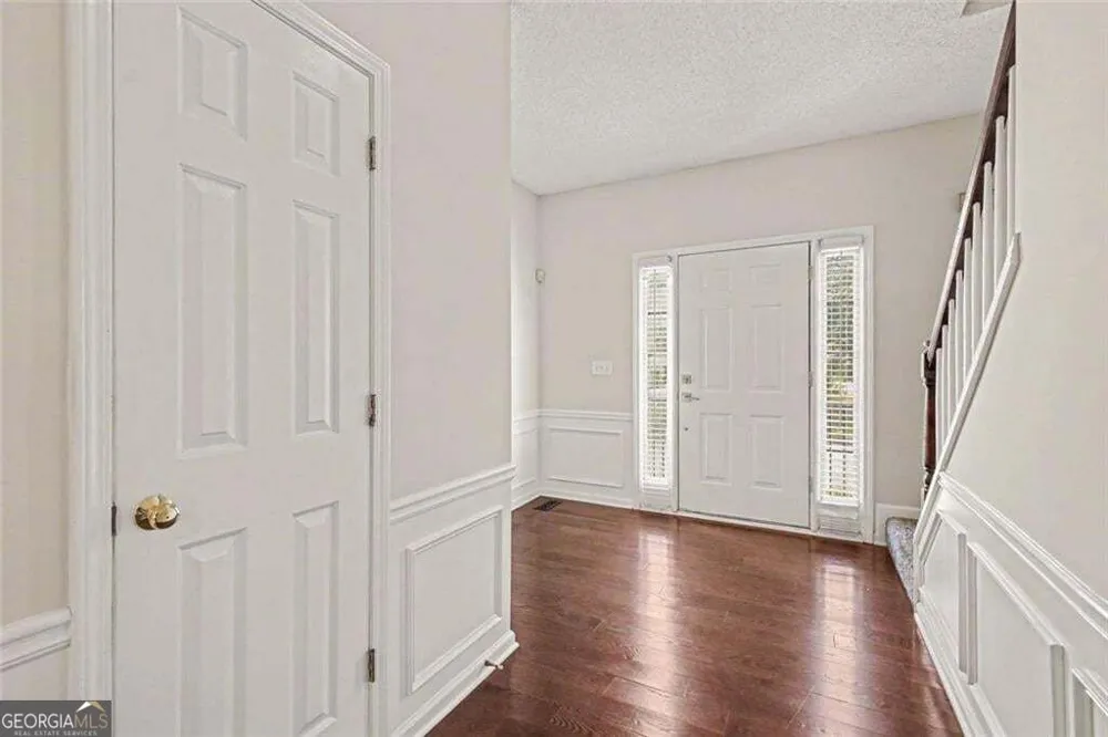 2200 Traywick Chase Alpharetta, GA 30004