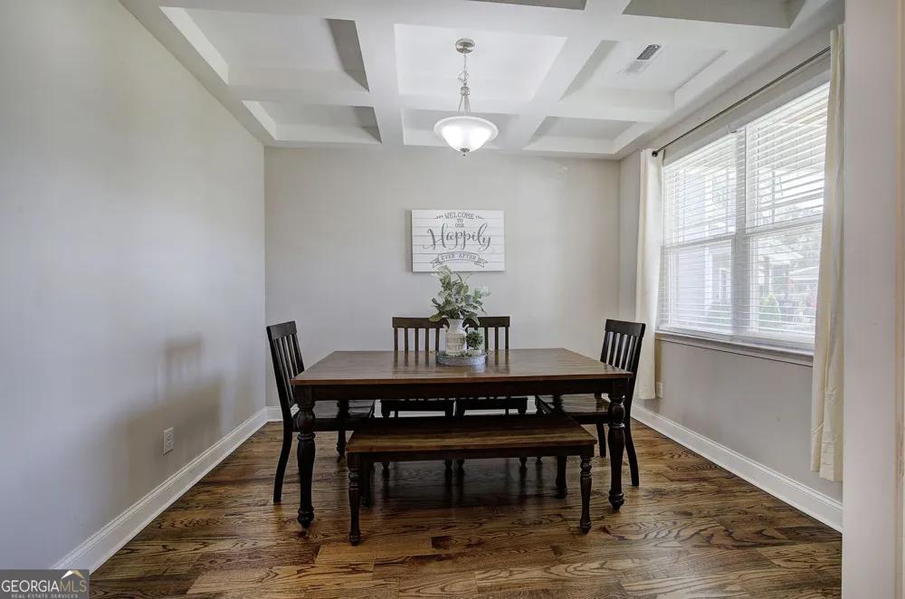 327 Larkspur DR SW Calhoun, GA 30701
