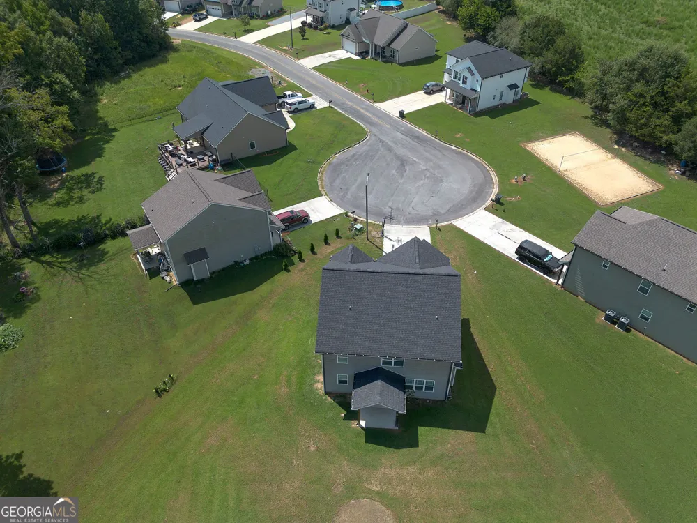 327 Larkspur DR SW Calhoun, GA 30701