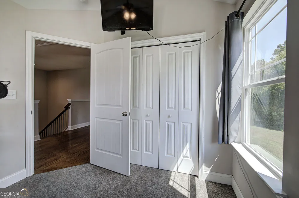 327 Larkspur DR SW Calhoun, GA 30701