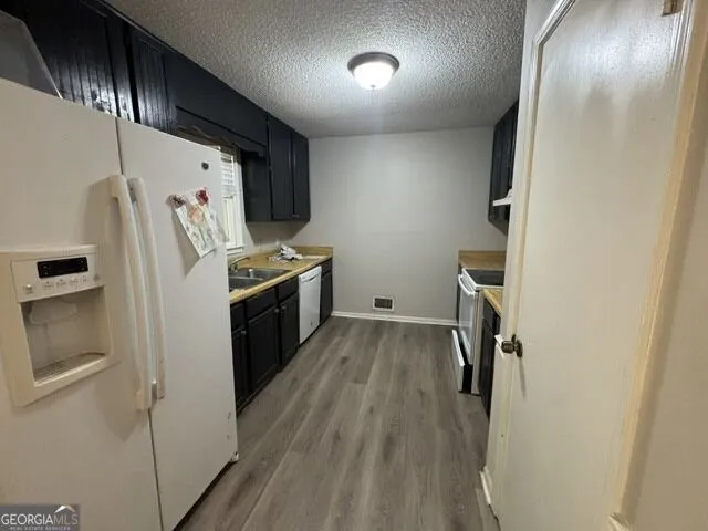 92 Fox DR Dallas, GA 30157