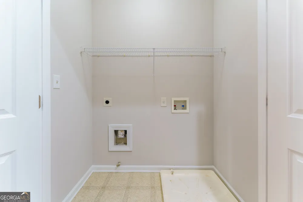 3777 Baverton DR Suwanee, GA 30024