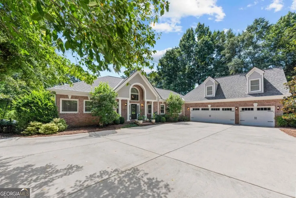 1080 Shoal Creek CT Greensboro, GA 30642