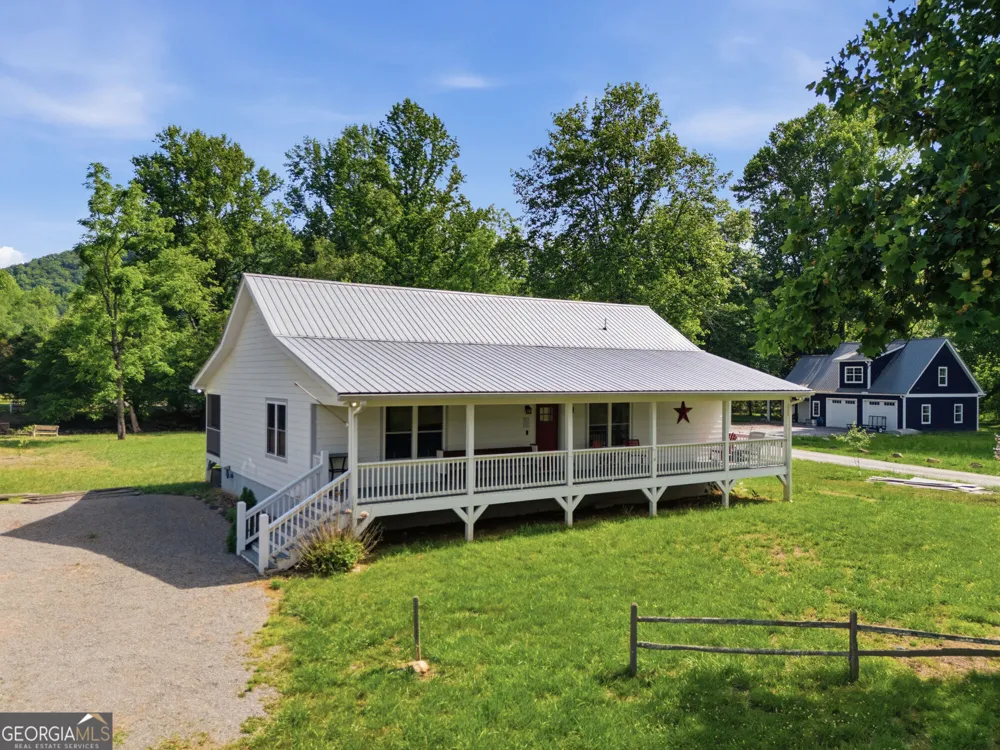 87 Laughing Waters Lane Hayesville, NC 28904