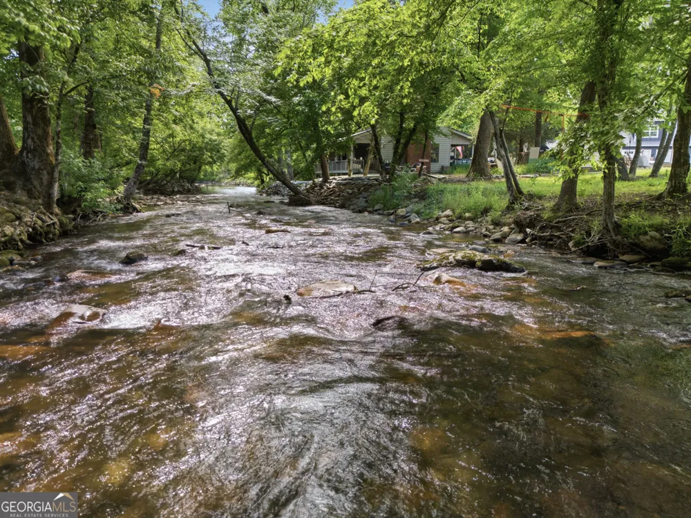 87 Laughing Waters Lane Hayesville, NC 28904