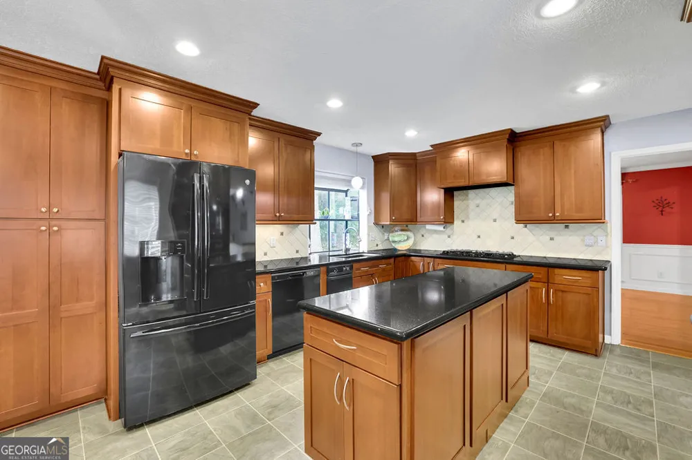 1677 Heritage DR Snellville, GA 30078