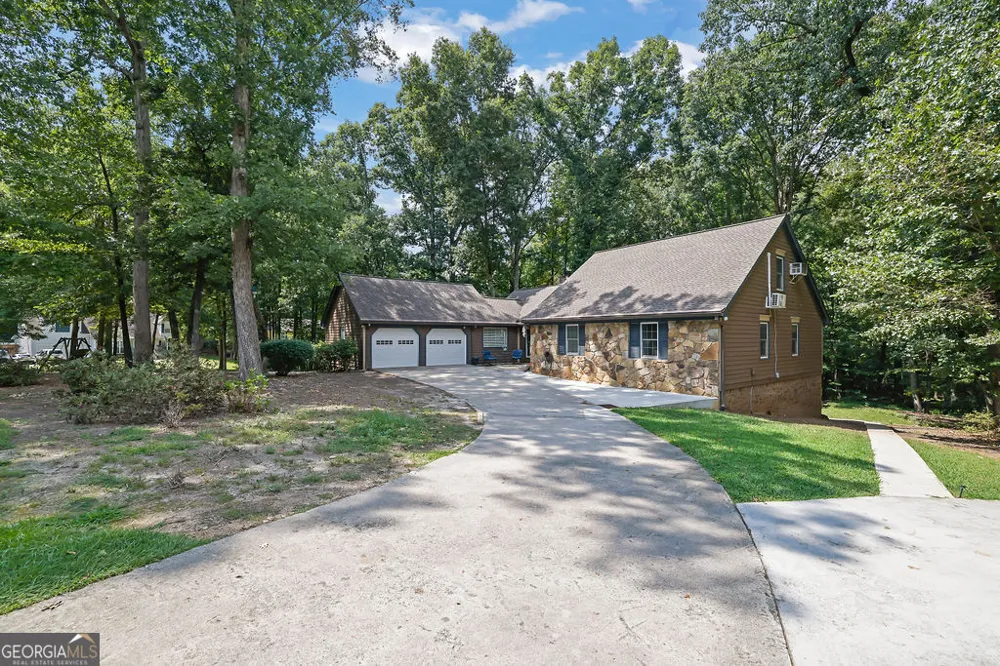 1677 Heritage DR Snellville, GA 30078