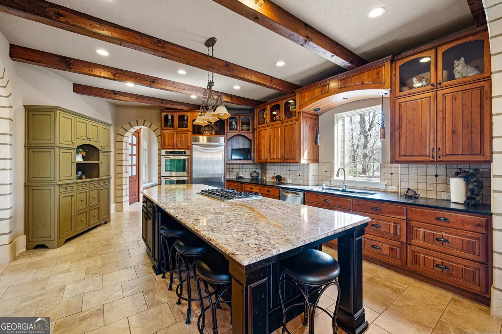 928 Black Bear TRL Jasper, GA 30143