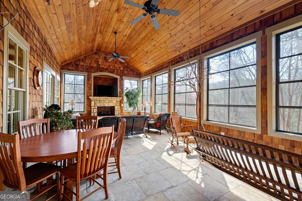 928 Black Bear TRL Jasper, GA 30143