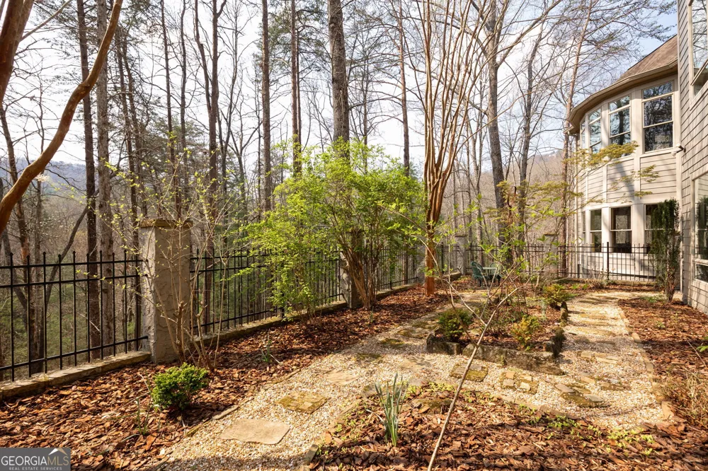 928 Black Bear TRL Jasper, GA 30143