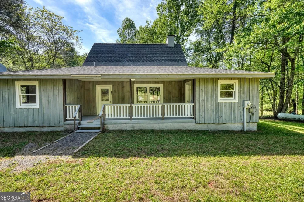 1493 Greasy Creek Road Brasstown, NC 28902