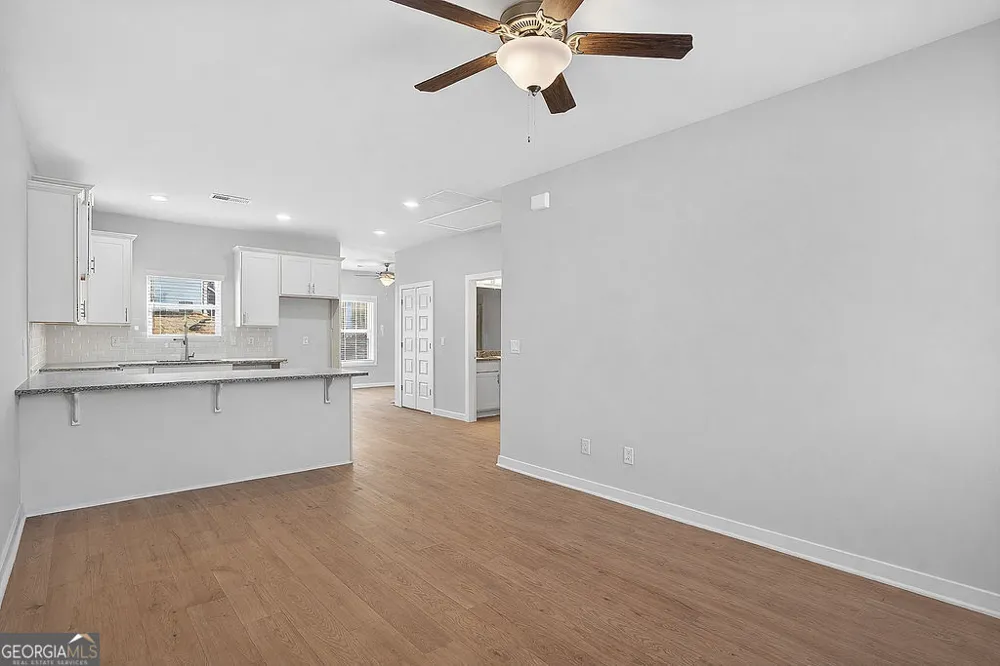 355 Dempsey DR Fayetteville, GA 30214