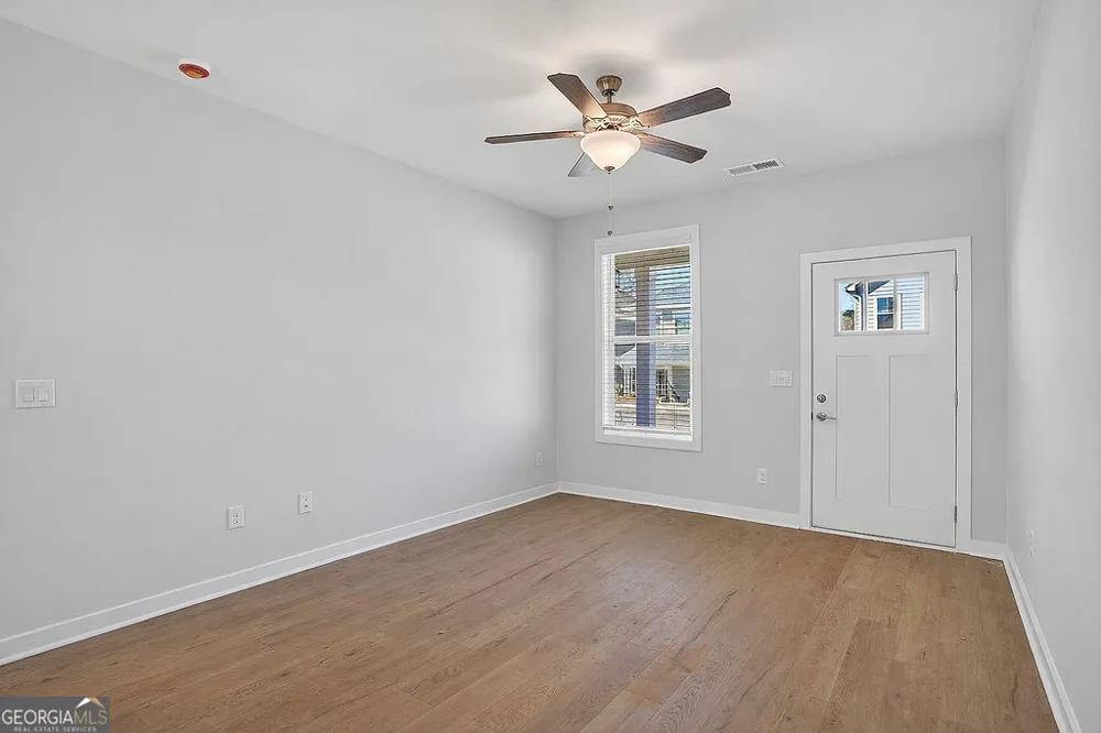 355 Dempsey DR Fayetteville, GA 30214
