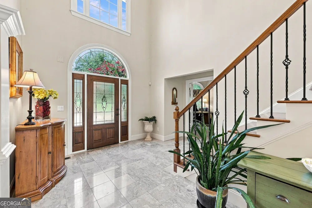 5359 Point South DR Gainesville, GA 30504