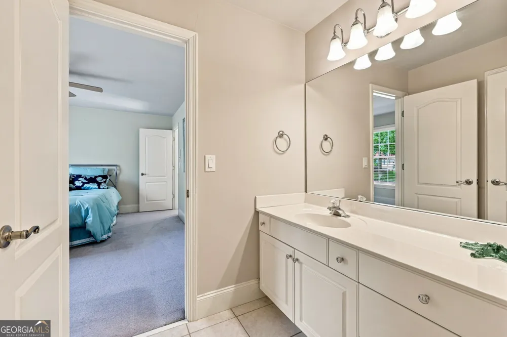 5359 Point South DR Gainesville, GA 30504
