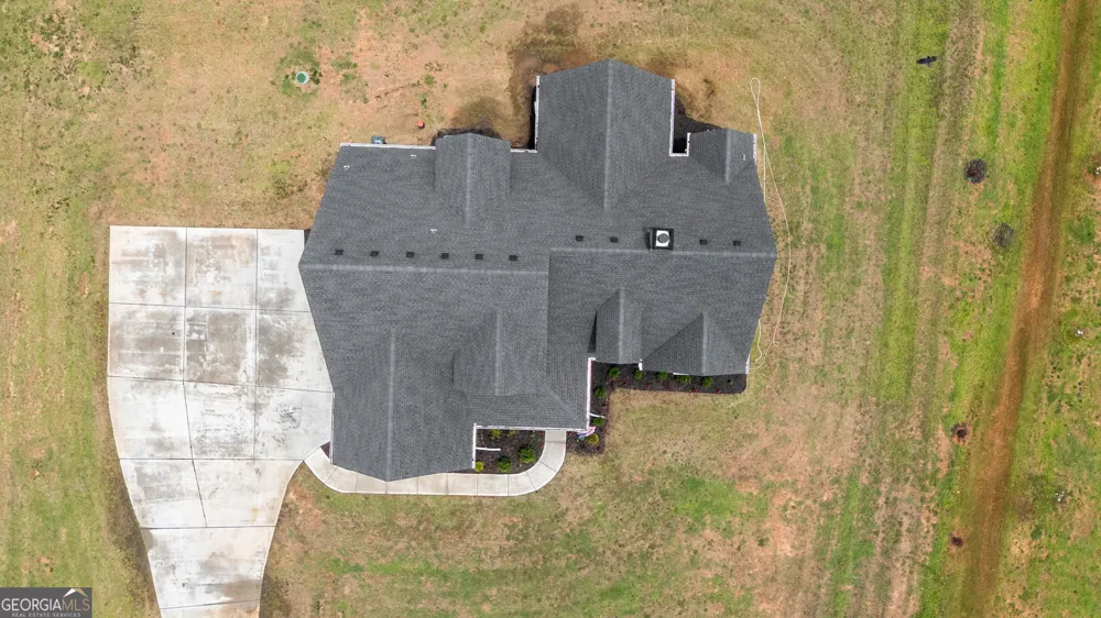 404 Whipple AVE Williamson, GA 30292
