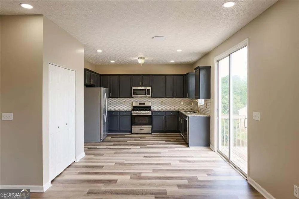 311 Park Creek Ridge Woodstock, GA 30188