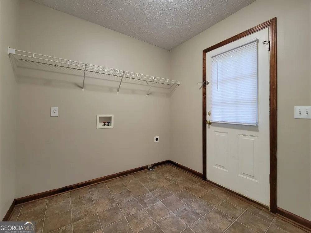 518 Carl Cedar Hill RD Winder, GA 30680
